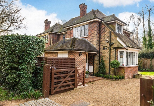 front view of existiing house before loft conversion with front gate
