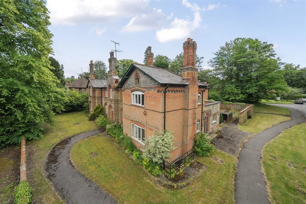 Planning and listed building consent for modifications to a grade 2 listed manor house - existing