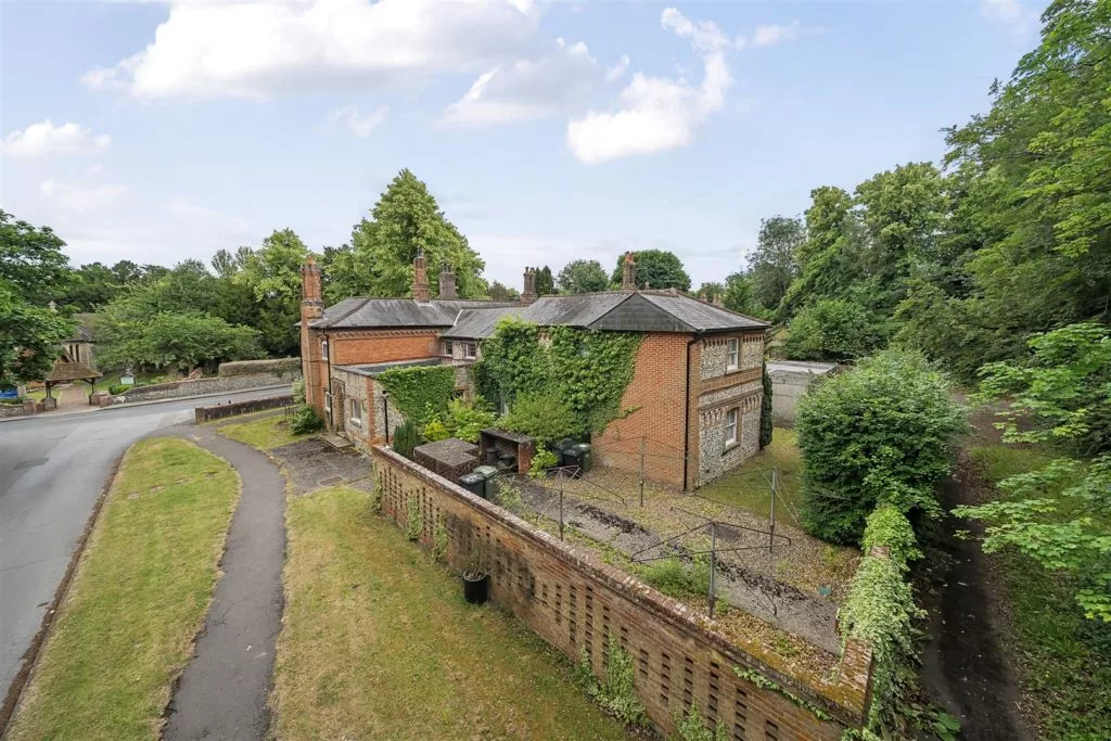 Planning and listed building consent for modifications to a grade 2 listed manor house - existing