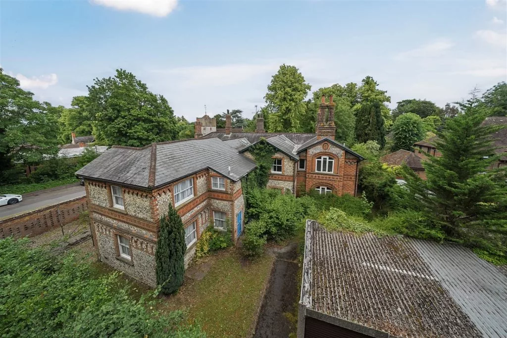 Planning and listed building consent for modifications to a grade 2 listed manor house - existing