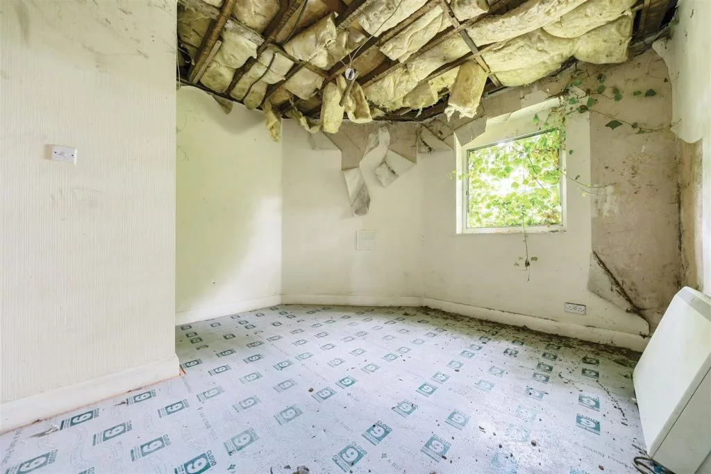 Planning and listed building consent for modifications to a grade 2 listed manor house - existing